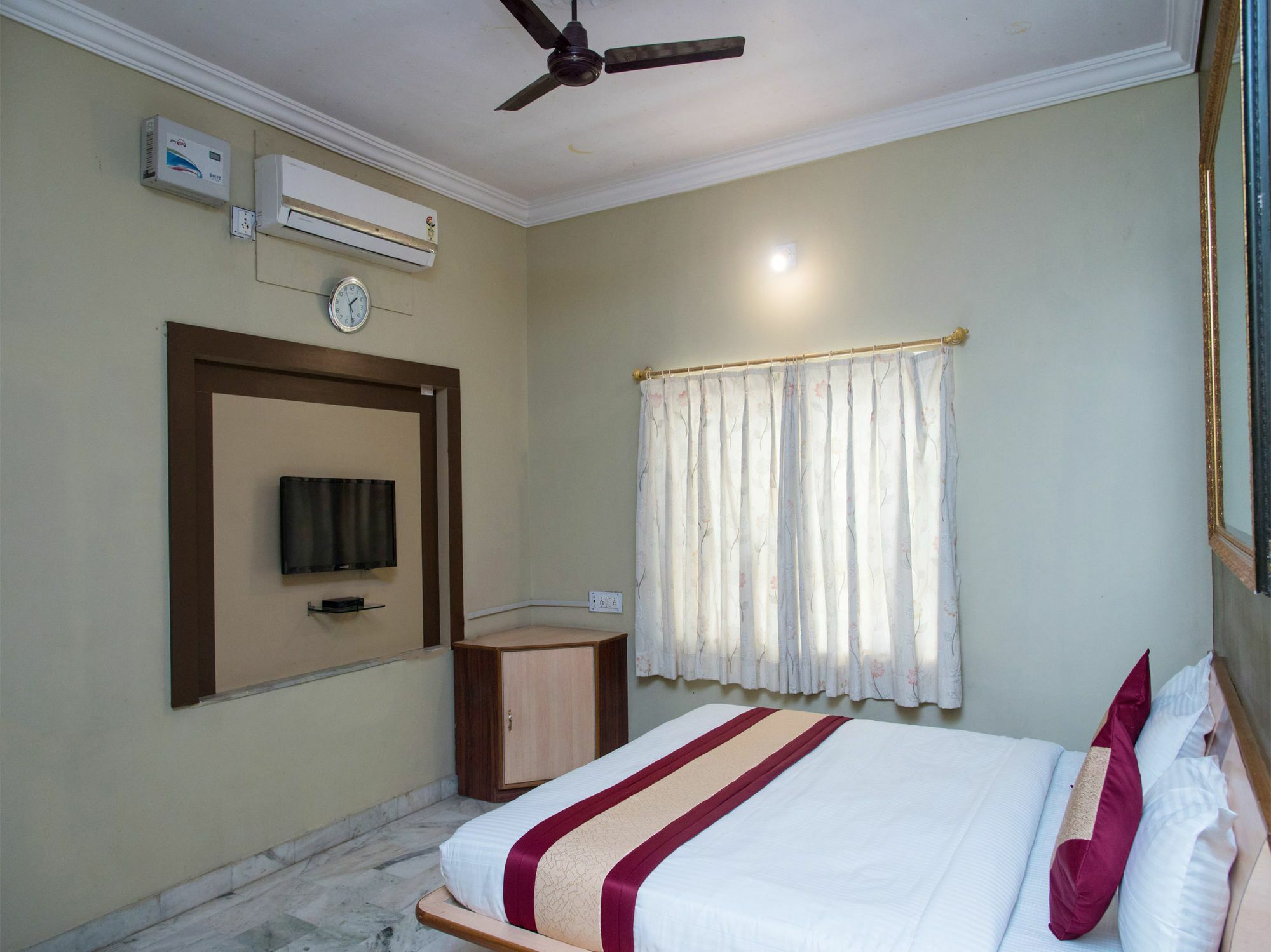 Oyo 10499 Hotel Shiv Shakti Kivarli Exterior photo